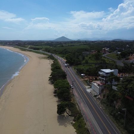 Ipe Amarelo - Frente Ao Mar Na Praia De Meaipe, Guarapari Zewnętrze zdjęcie