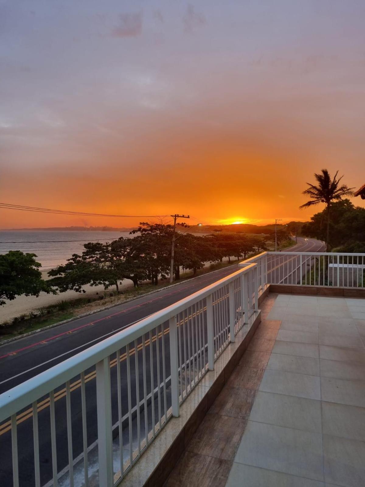 Ipe Amarelo - Frente Ao Mar Na Praia De Meaipe, Guarapari Zewnętrze zdjęcie
